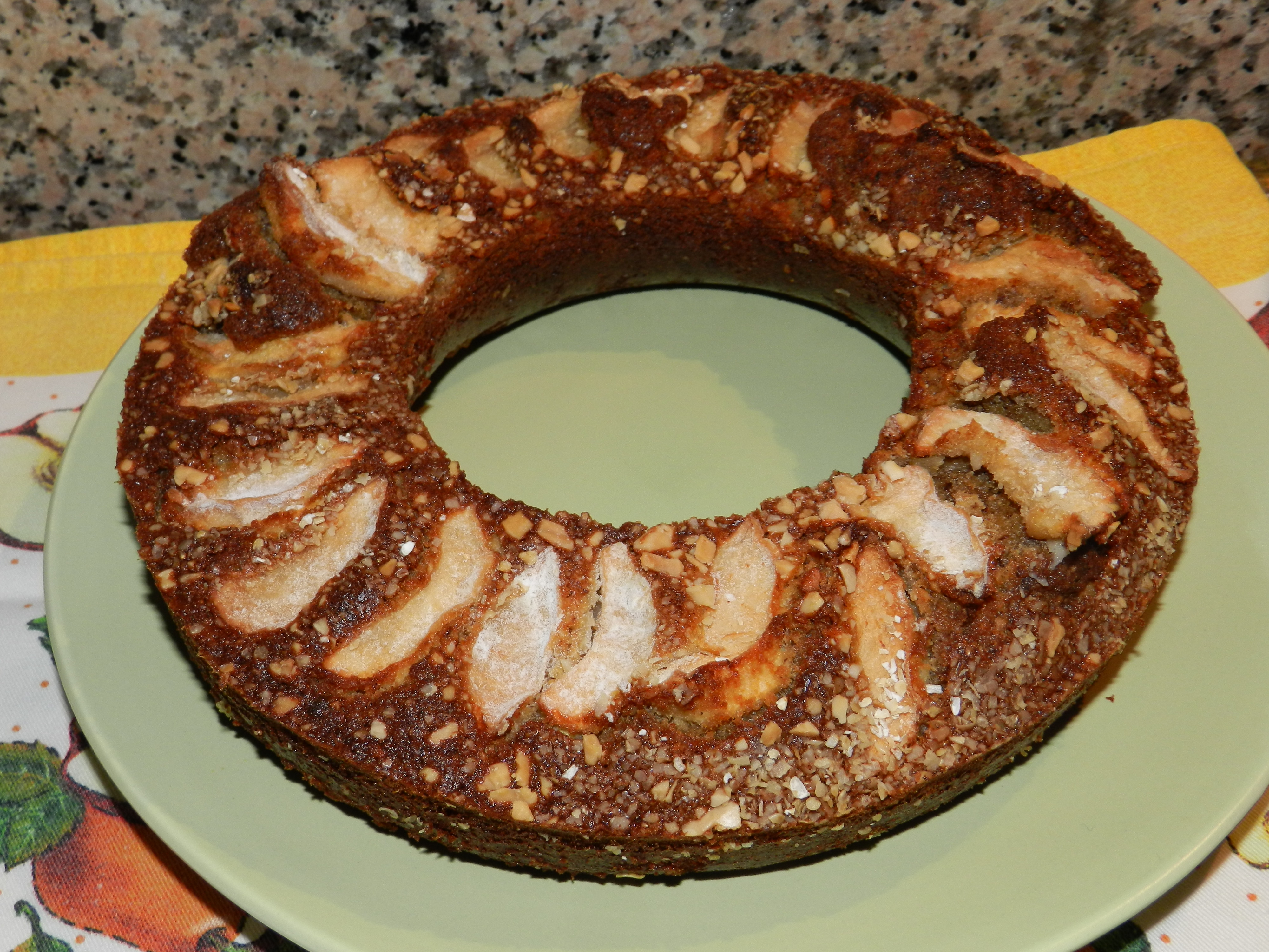 Re-Cake 2.0 #1 An apple, hazelnut and oat cake – Torta di mele, avena e nocciole