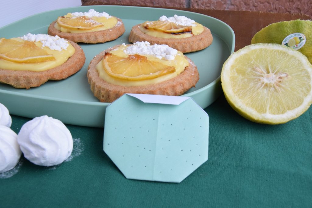 Come realizzare il bergamotto con la carta. Origami di Frutta Facili