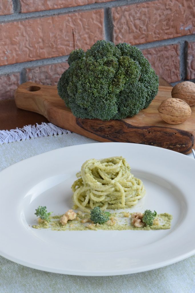 Spaghetti al Pesto di Broccoli
