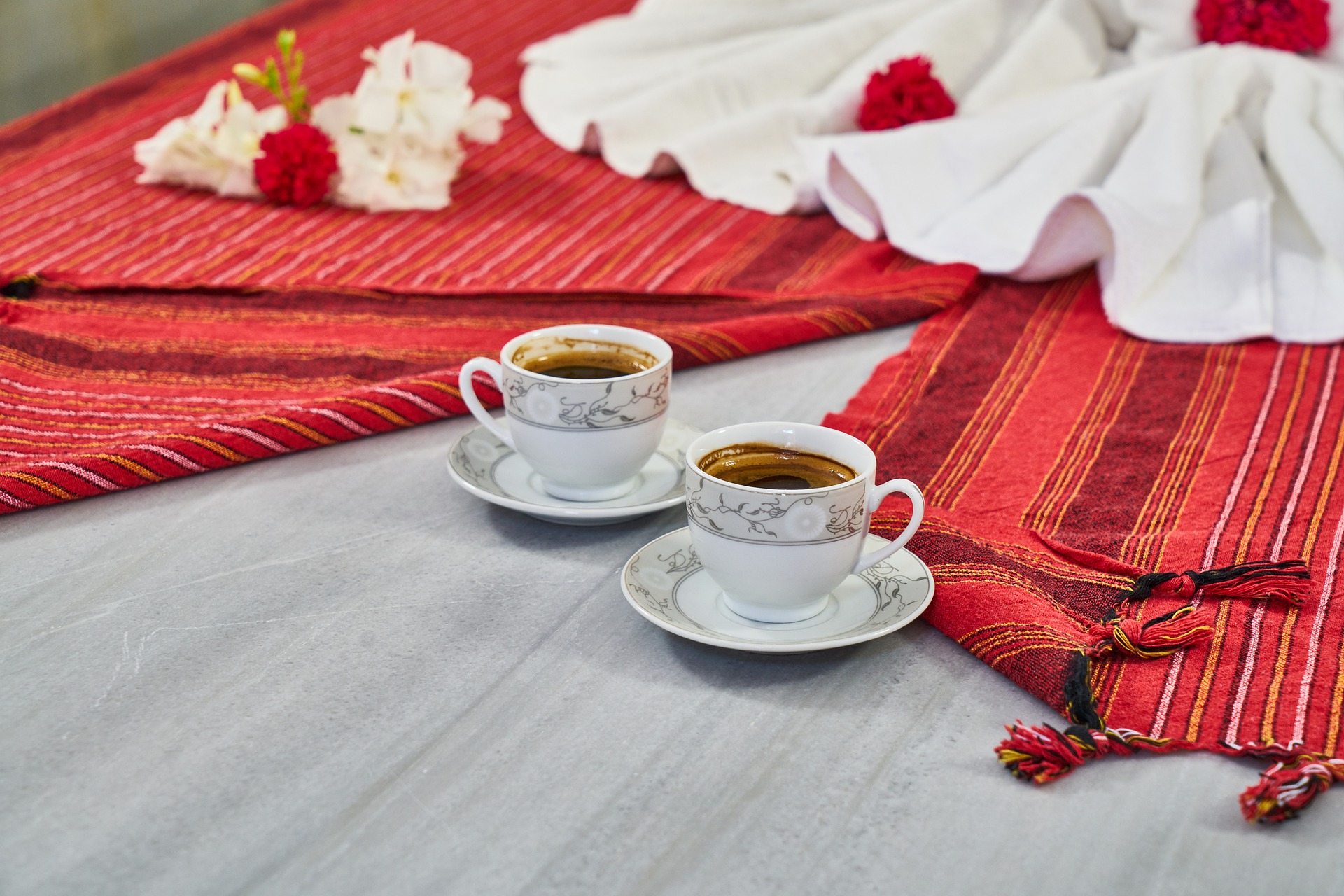 Il Rito del Caffè turco: Proposta di Matrimonio Tradizionale in Turchia – Erkenci Kuş